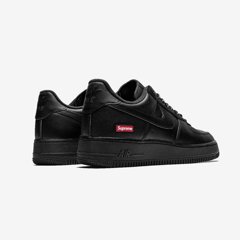 NIKE AIR FORCE 1 x Supreme Black